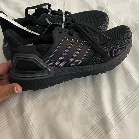 Ultraboost_20 - Picture 3 of 5